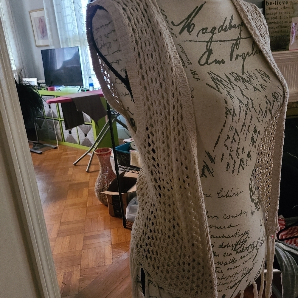 Xhilaration knitted vest hp🔥🔥🔥 - Picture 6 of 6